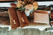 Load image into Gallery viewer, Luxurious Belle Glamping Tent